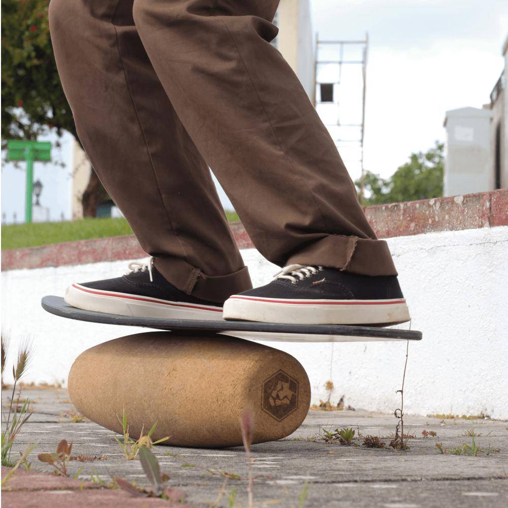 Daffy Boards Balance Board Korkrolle - Carve Roll - 450 x 147 mm